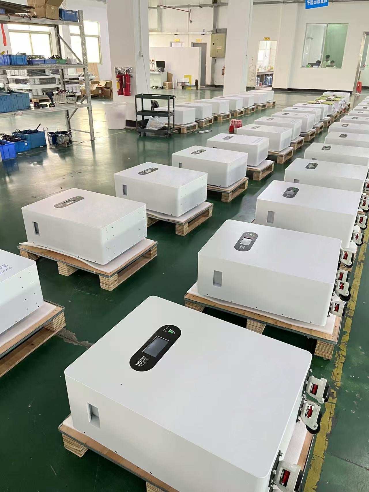 48V New Solar Lithium Battery with 8000 Cycles – Smart BMS & Mobile Monitoring